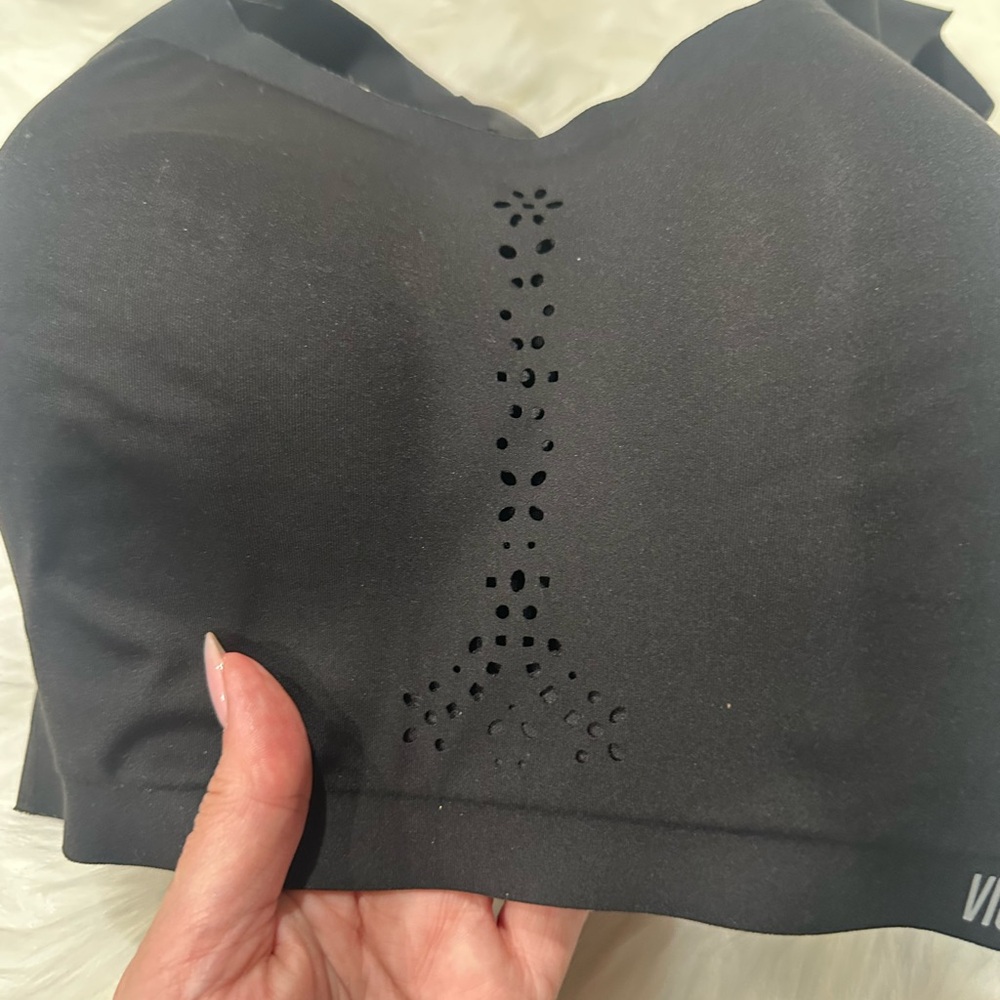 NEW Set of Two Victoria Sport Angel Max Sport Bras Black and Gray 34DDD - Picture 7 of 8